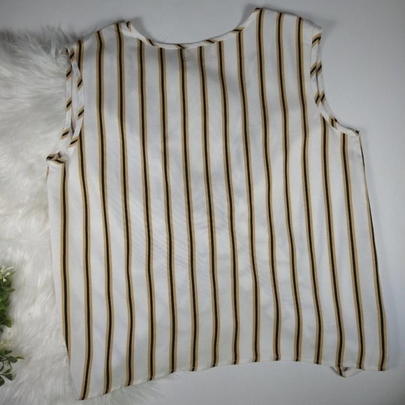 Sancia The Saida Striped Twist Knot Top - Picture 4 of 7